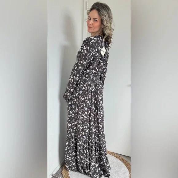 New Faherty Dakota Dress - Picture 8 of 14